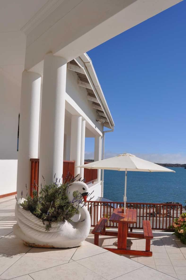 Kairos Cottage B&B Lüderitz Exteriör bild