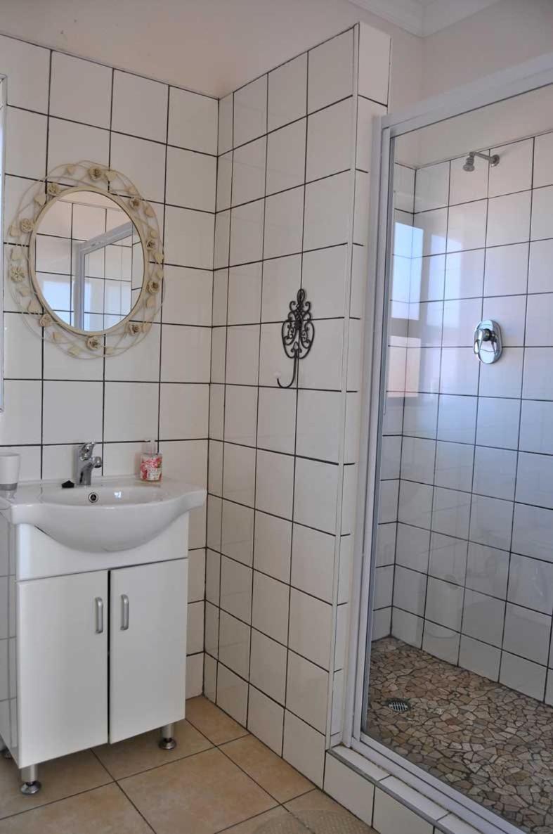 Kairos Cottage B&B Lüderitz Exteriör bild